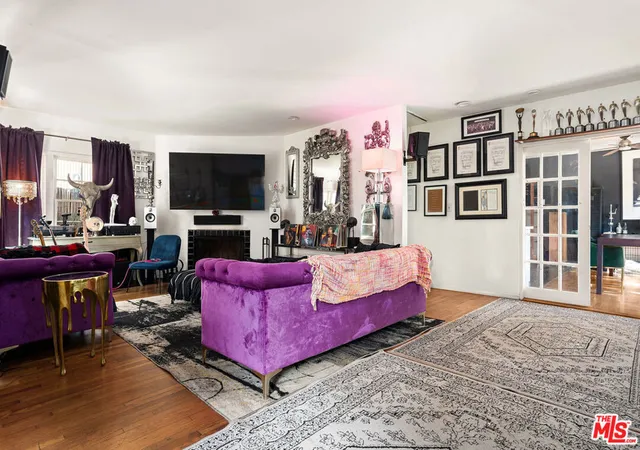 Homes for sale in Santa Monica, CA | 2431 20th St, Santa Monica, CA 90405 | MLS# 26650653