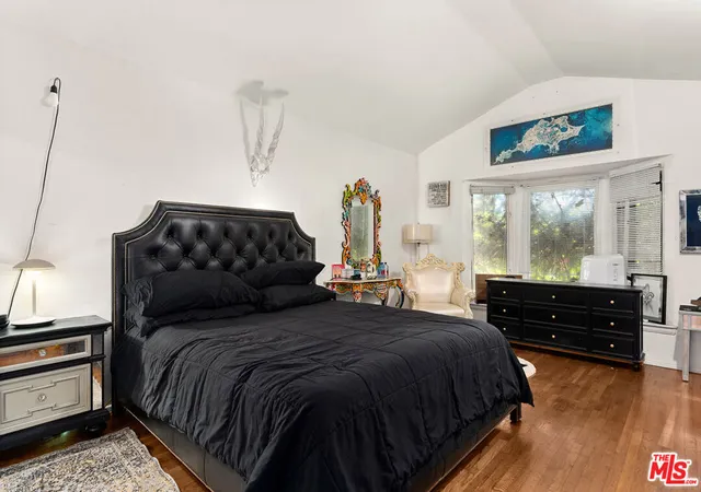 Homes for sale in Santa Monica, CA | 2431 20Th St, Santa Monica, CA 90405 | MLS# 26650653