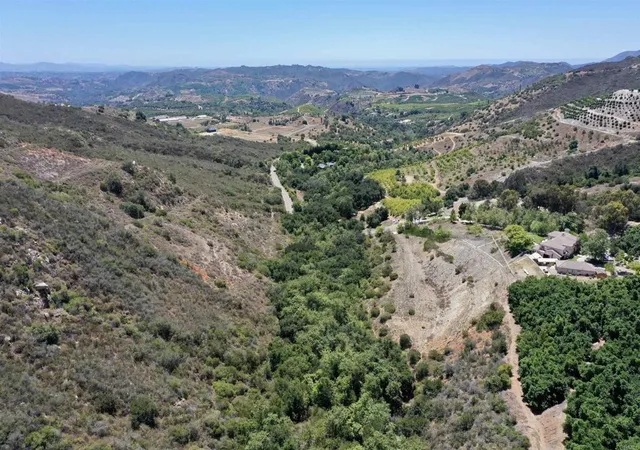 2nd image of El Calamar, Temecula, CA 92590 | MLS# PTP2601102