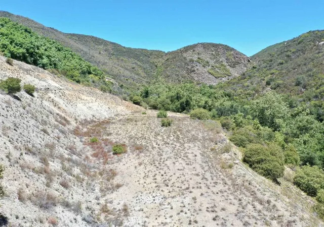 5th image of El Calamar, Temecula, CA 92590 | MLS# PTP2601102
