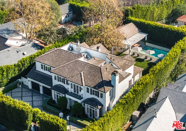 2nd image of 1580 Sorrento Dr, Pacific Palisades, CA 90272 | MLS# 26650777