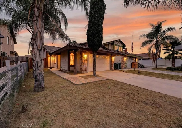 Photo 3 of Sale Pending at 129 Olivetree Dr, Perris, CA 92571 | MLS# SW26030236 | Listing updated on 2026-09-01