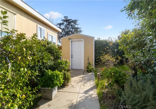 Photo 4 of Manufactured home for sale at 866 Count #4, Livingston, CA 95334 | MLS# MC26029930 | Listing updated on 2026-07-09