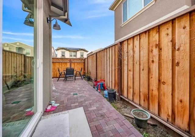 41st image of 122 W Riverside Pl, Tracy, CA 95391 | MLS# ML82034670