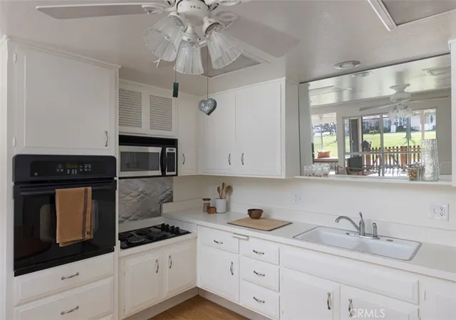 Listing Photo 5 - Condo for sale in building located at 1541 Northwood, Seal Beach, CA 90740 - Unit #273D