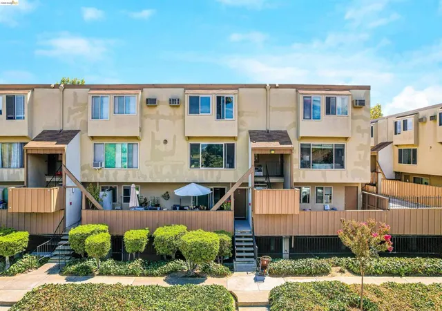 Photo 2 of Condo for sale at 410 Auburn Way #42, San Jose, CA 95129 | MLS# 41123720 | Listing updated on 2026-09-30