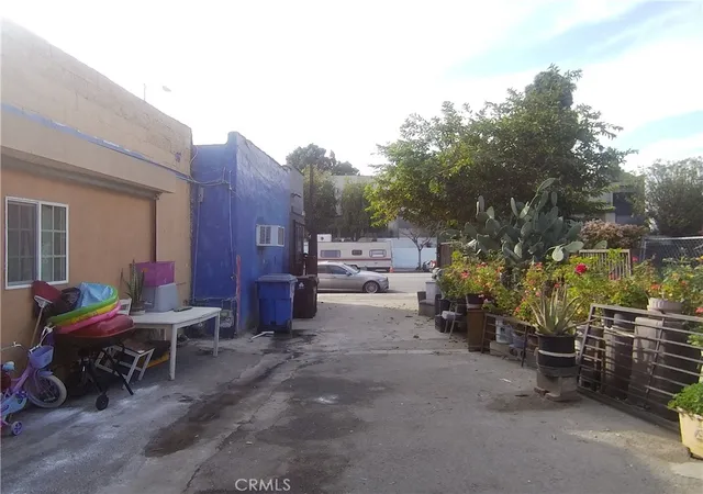 14th image of 8310 S Broadway, Los Angeles, CA 90003 | MLS# DW26031978