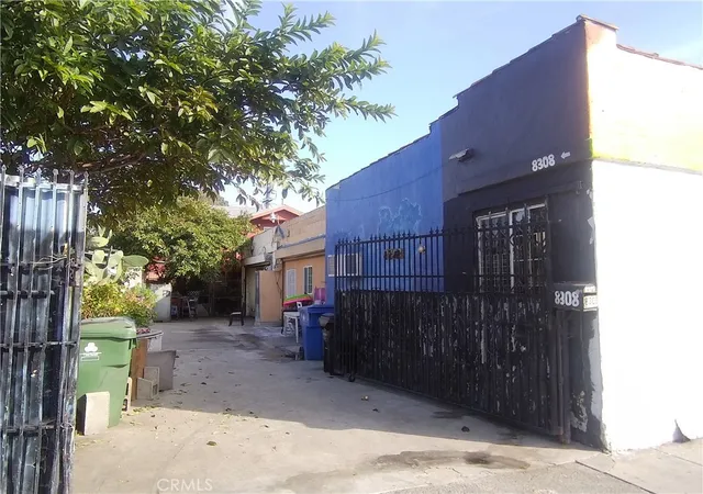 2nd image of 8310 S Broadway, Los Angeles, CA 90003 | MLS# DW26031978