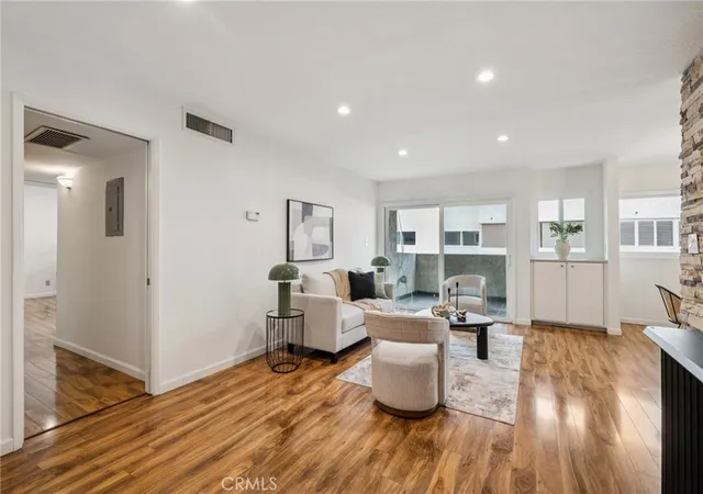 Condo for sale at 125 S Sierra Madre #215, Pasadena, CA 91107 | MLS# CV26028747