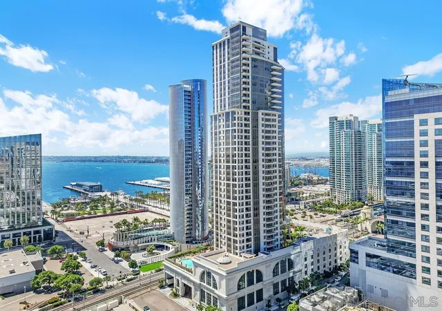 Photo 2 of Condo for sale at 700 W East St #1905, San Diego, CA 92101 | MLS# 260003382SD | Listing updated on 2026-06-30