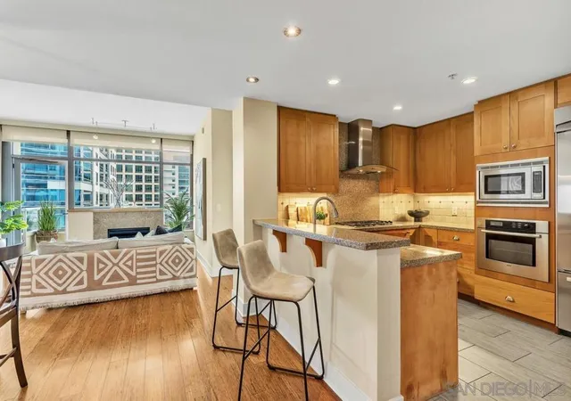 Photo 4 of Condo for sale at 700 W East St #1905, San Diego, CA 92101 | MLS# 260003382SD | Listing updated on 2026-06-30