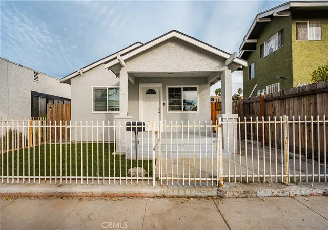 Homes for sale in Long Beach, CA | 2320 Locust, Long Beach, CA 90806 | MLS# PW26032055