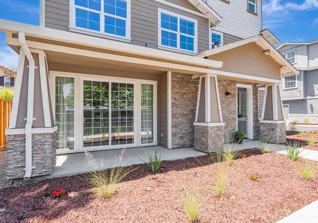 2nd image of 807 Maybeck Pl, Hayward, CA 94544 | MLS# ML82034725