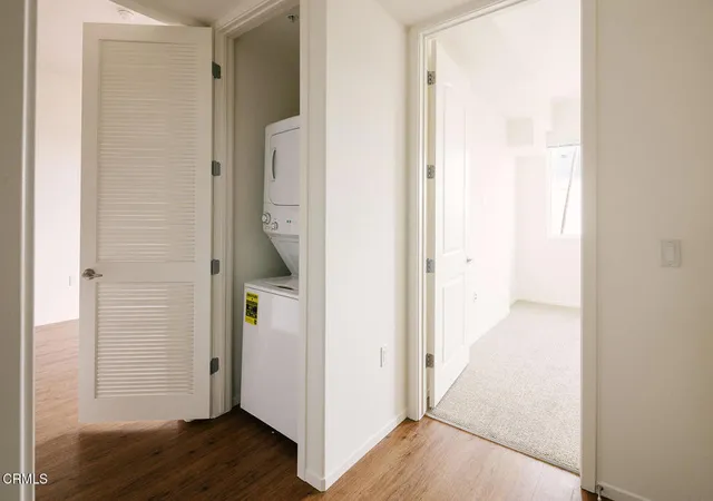 image of 124 W Colorado St, Glendale, CA 91204