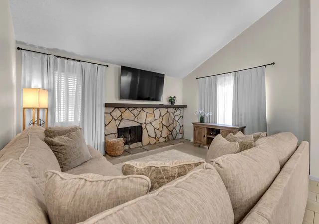 Listing Photo 4 - Condo for sale in building located at 47395 Monroe St, Indio, CA 92201 - Unit #102