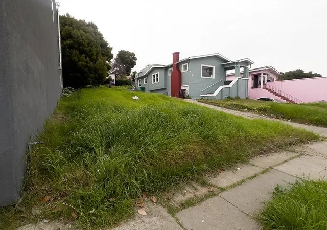 Homes for sale in Oakland, CA | Macarthur Blvd, Oakland, CA 94603 | MLS# 41123841