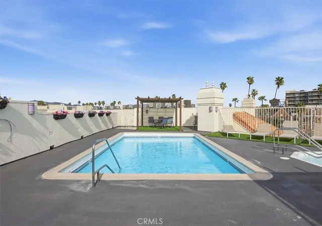 4th image of 620 S Gramercy Pl #130, Los Angeles, CA 90005 | MLS# OC26032342