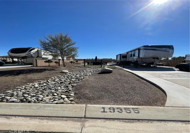 2nd image of 19355 Tournament Ln, Apple Valley, CA 92308 | MLS# PW26031686