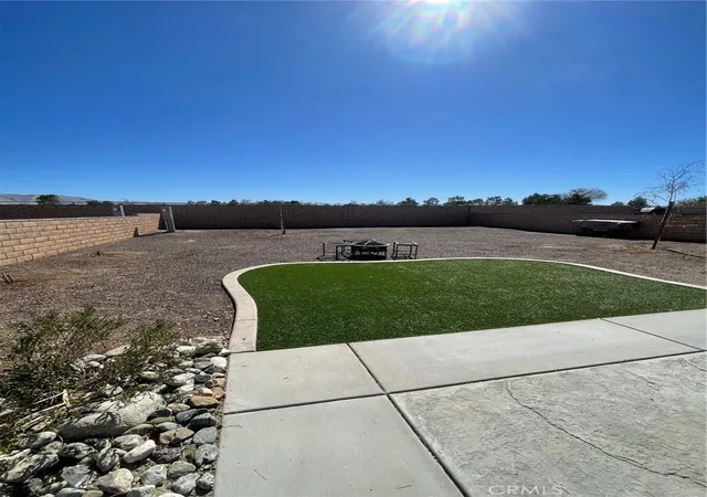 3rd image of 19355 Tournament Ln, Apple Valley, CA 92308 | MLS# PW26031686