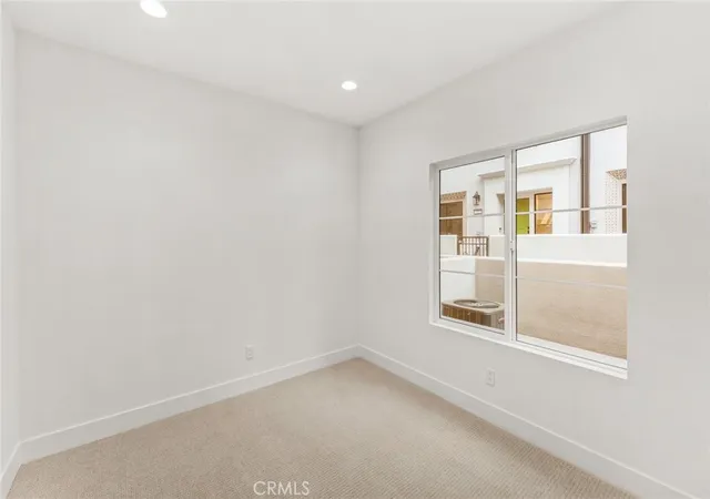 3rd image of 107 Kimberwick Ct, Burbank, CA 91506 | MLS# IV26032644