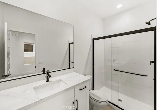 4th image of 107 Kimberwick Ct, Burbank, CA 91506 | MLS# IV26032644
