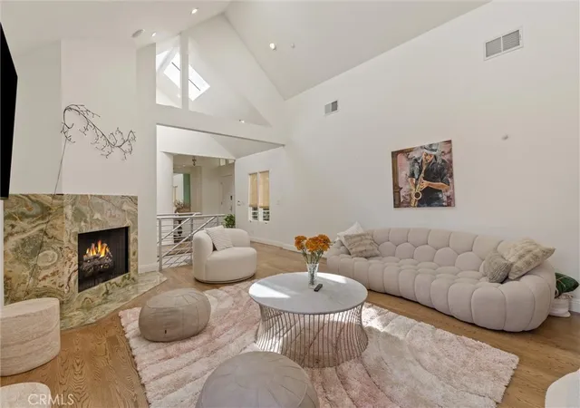 5th image of 2127 Kress St, Hollywood Hills, CA 90046 | MLS# WS26032674