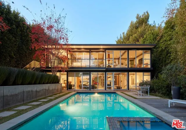 1st image of 15960 Alcima Ave, Pacific Palisades, CA 90272 | MLS# 26651111