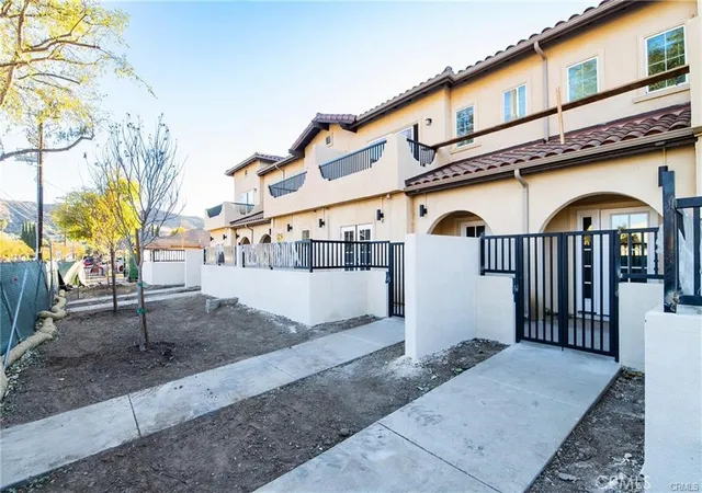 3rd image of 5510 E Los Angeles Ave #2, Simi Valley, CA 93063 | MLS# MB26032973