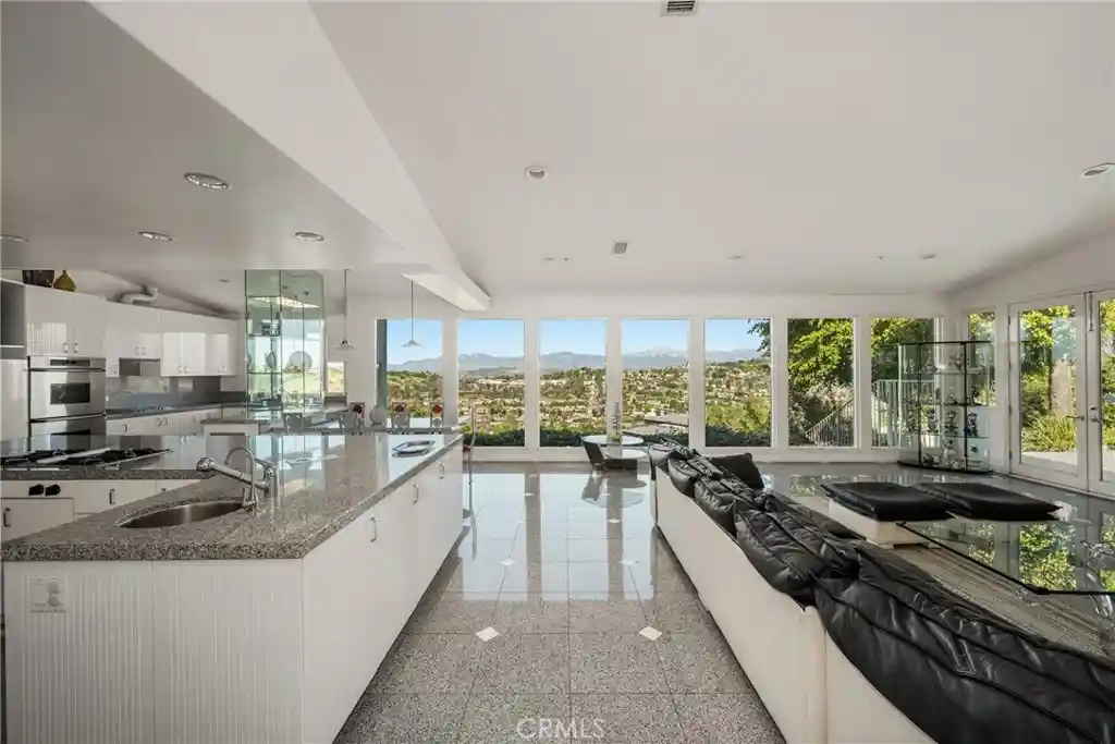 Photo 1 of Mansion for sale at 2820 Shadow Cyn Dr, Diamond Bar, CA 91765 | MLS# PW26032150 | Listing updated on 2026-10-20
