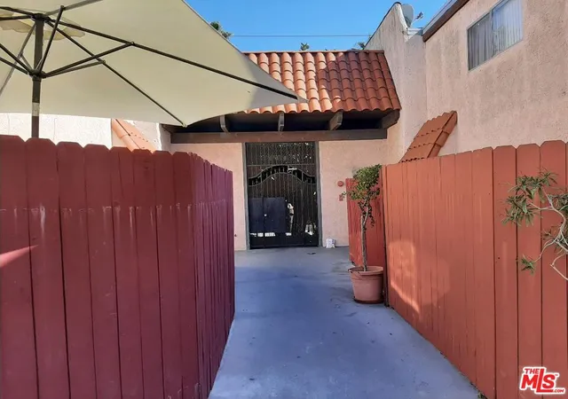 4th image of 719 N Eucalyptus Ave, Inglewood, CA 90302