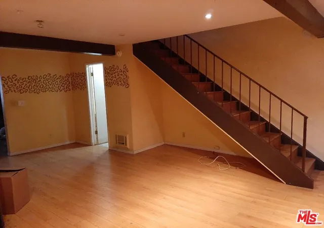 3rd image of 719 N Eucalyptus Ave #6C, Inglewood, CA 90302 | MLS# 26651619
