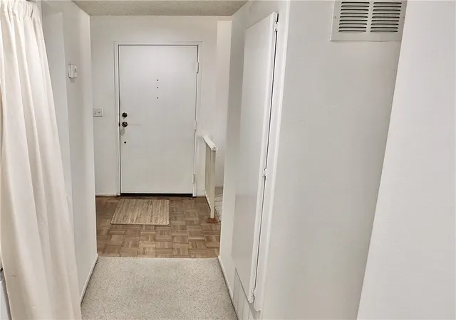 Listing Photo 4 - Condo for sale in building located at 2330 Vanguard, Costa Mesa, CA 92626 - Unit #F102