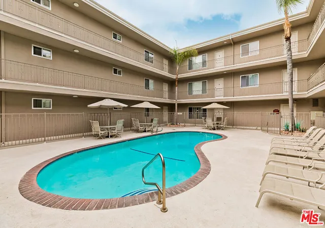 Homes for sale in Santa Monica, CA | 2002 4th St #312, Santa Monica, CA 90405 | MLS# 26651077
