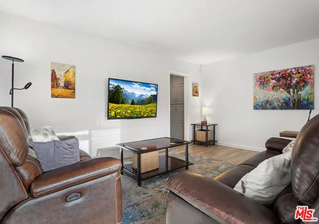 Homes for sale in Santa Monica, CA | 2002 4Th St, Santa Monica, CA 90405