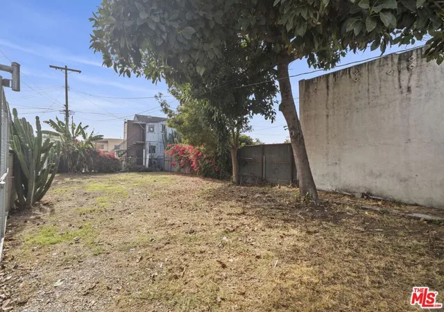 4th image of 1814 N Broadway, Los Angeles, CA 90031 | MLS# 26651607