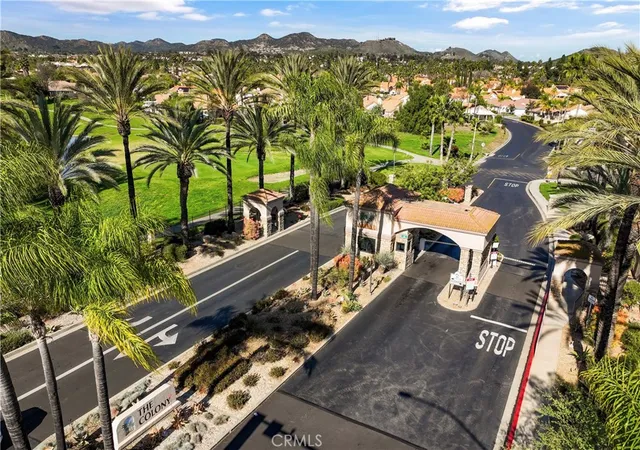 Homes for sale in Murrieta, CA | 40465 Via Camposeco, Murrieta, CA 92562 | MLS# SW26033025