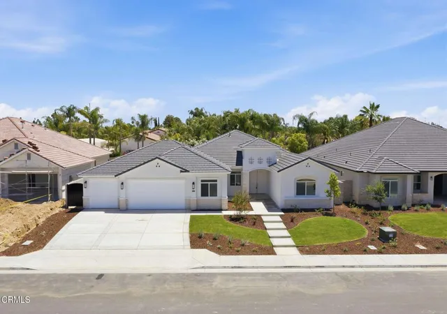 Photo 2 of Single family home for sale at 13544 Velma Pearl Way, Bakersfield, CA 93314 | MLS# V1-34652 | Listing updated on 2026-10-06