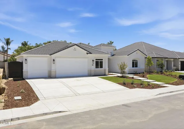 Photo 3 of Single family home for sale at 13544 Velma Pearl Way, Bakersfield, CA 93314 | MLS# V1-34652 | Listing updated on 2026-10-06