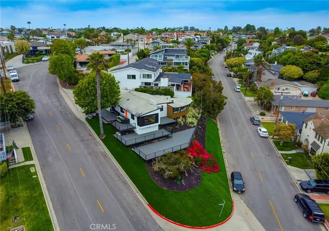 Homes for sale in Newport Beach, CA | 300 Holmwood Dr, Newport Beach, CA 92663 | MLS# OC26033125