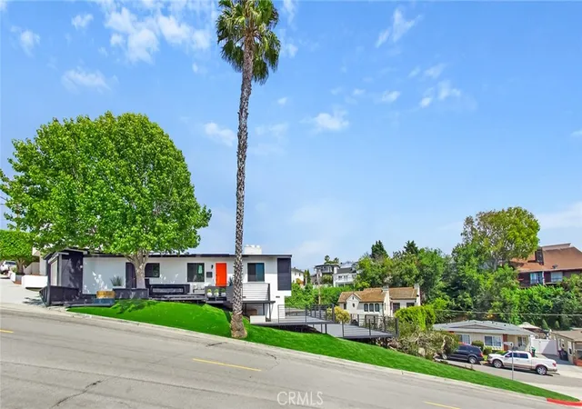 Homes for sale in Newport Beach, CA | 300 Holmwood Dr, Newport Beach, CA 92663 | MLS# OC26033125