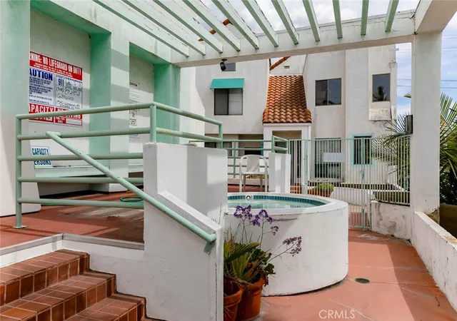 2nd image of 1340 Glenwood Rd, Glendale, CA 91201