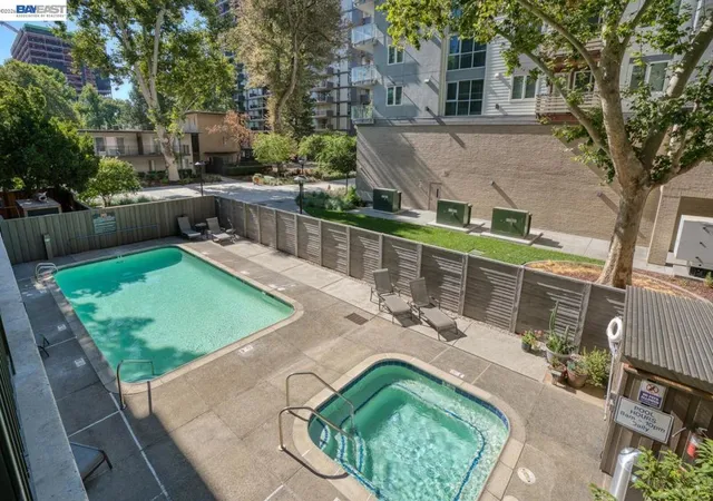Homes for sale in Sacramento, CA | 500 N St, Sacramento, CA 95814 | Houzeo