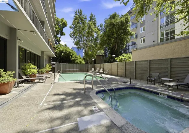 Homes for sale in Sacramento, CA | 500 N St, Sacramento, CA 95814 | Houzeo