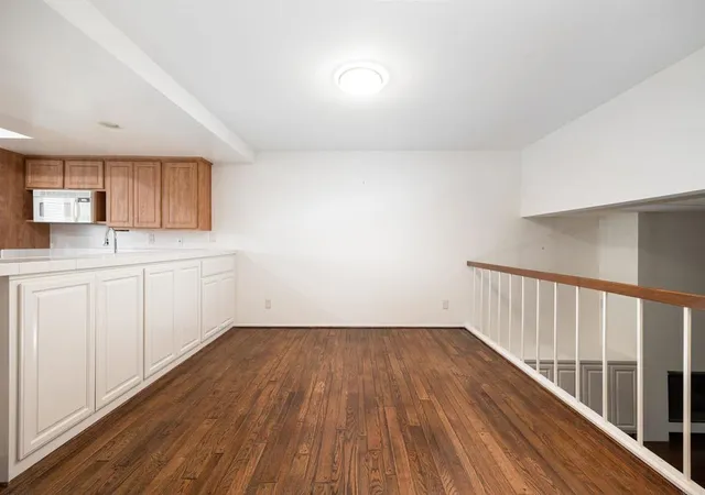 5th image of 13236 Fiji Wy #L, Marina Del Rey, CA 90292 | MLS# NDP2601443