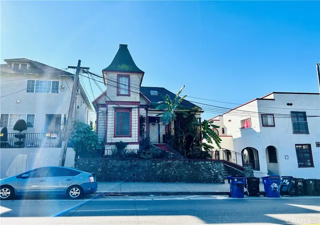 11th image of 1530 W Temple St, Los Angeles, CA 90026 | MLS# DW26032880