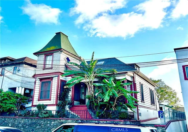 2nd image of 1530 W Temple St, Los Angeles, CA 90026 | MLS# DW26032880