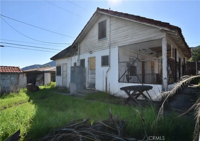 Photo 3 of Single family home for sale at 32976 Oleander, Lake Elsinore, CA 92530 | MLS# SW26033418 | Listing updated on 2026-10-01