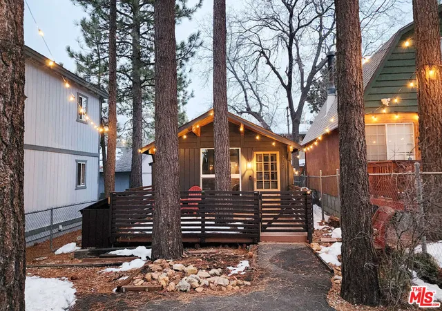 1st image of 303 Los Angeles Ave, Sugarloaf, CA 92386 | MLS# 26652143