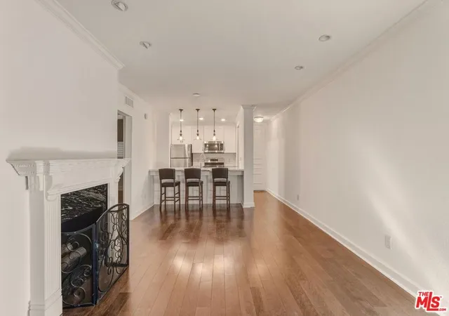 3rd image of 141 S Clark Dr #225, Los Angeles, CA 90048 | MLS# 26651995
