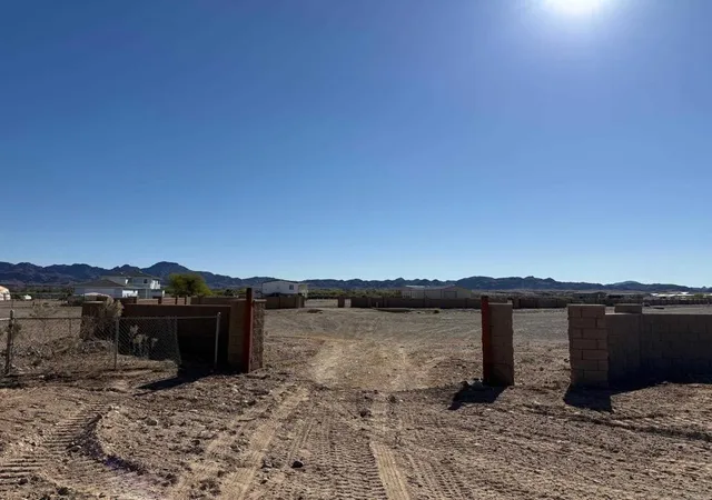1st image of 2655 Rio Hacienda Wy, Palo Verde, CA 92266 | MLS# PTP2601195